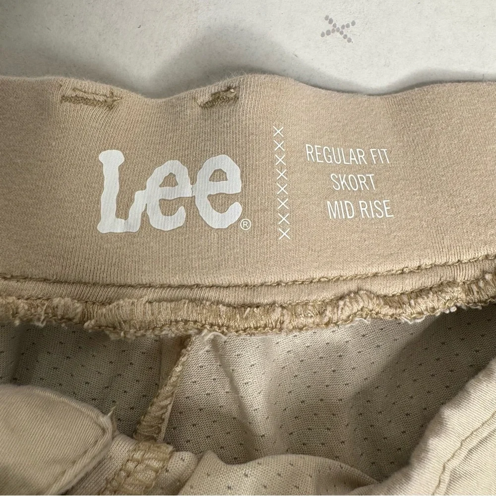 π©΅ Lee Skort π©΅ - Picture 5 of 8